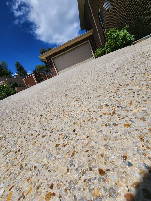 Exposed Aggregate Driveway — photo 2